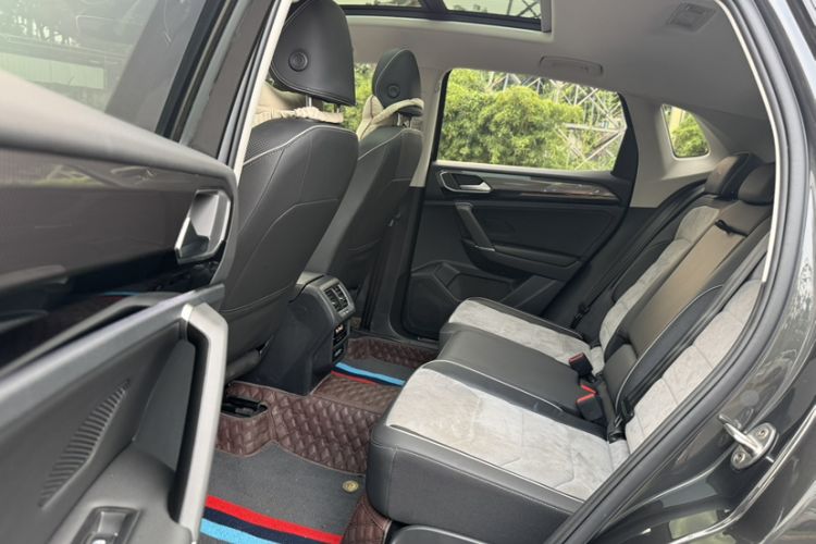 Used Volkswagen Tayron X 2020 330TSI Two-Wheel Drive Luxury Smart Connectivity Version Interior 5
