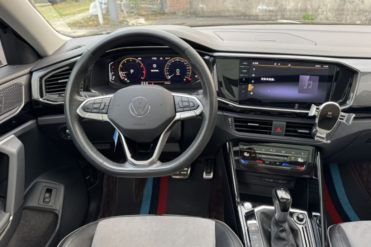 Used Volkswagen Tayron X 2020 330TSI Two-Wheel Drive Luxury Smart Connectivity Version Interior 7