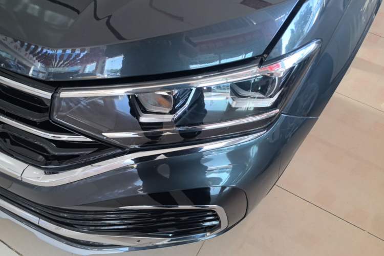 Used Volkswagen Tayron X 2020 330TSI Two-Wheel Drive Luxury Smart Connectivity Version Left Front Headlight
