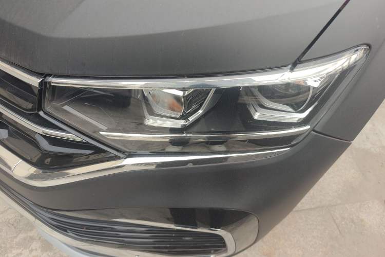 Used Volkswagen Tayron X 2020 330TSI Two-Wheel Drive Luxury Smart Connectivity Version Left Front Headlight