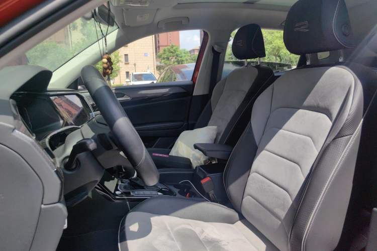 Used Volkswagen Tayron X 2020 330TSI Two-Wheel Drive Luxury Smart Connectivity Version Left Front Seat