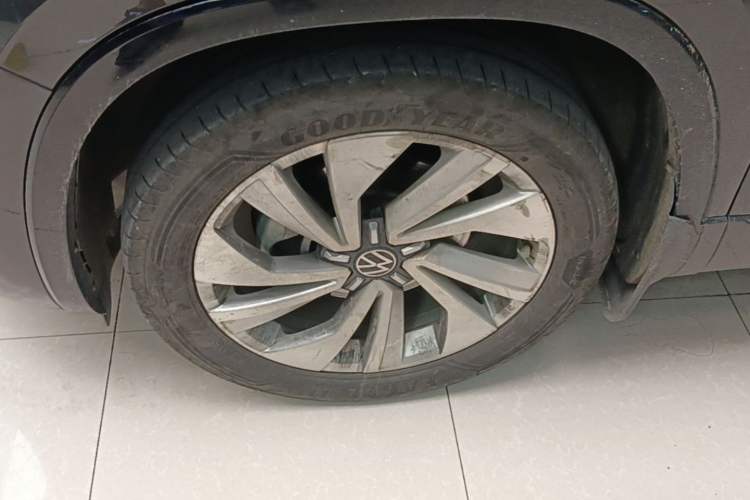 Used Volkswagen Tayron X 2020 330TSI Two-Wheel Drive Luxury Smart Connectivity Version Left Front Wheel Hub