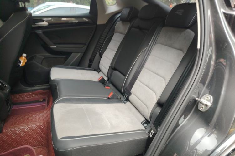Used Volkswagen Tayron X 2020 330TSI Two-Wheel Drive Luxury Smart Connectivity Version Left Rear Seat