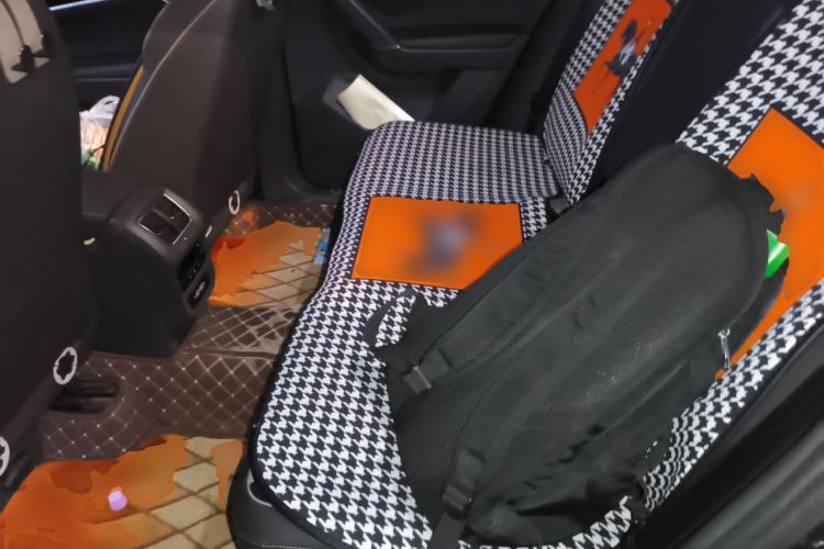 Used Volkswagen Tayron X 2020 330TSI Two-Wheel Drive Luxury Smart Connectivity Version Left Rear Seat