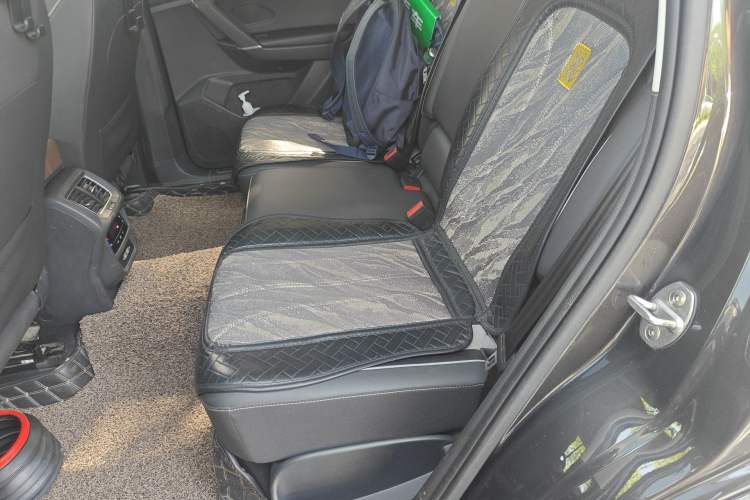 Used Volkswagen Tayron X 2020 330TSI Two-Wheel Drive Luxury Smart Connectivity Version Left Rear Seat