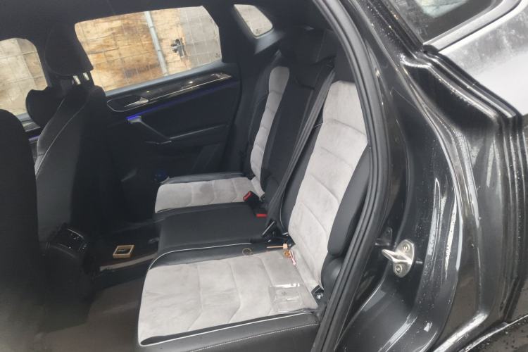 Used Volkswagen Tayron X 2020 330TSI Two-Wheel Drive Flagship Smart Connectivity Version Left Rear Seat