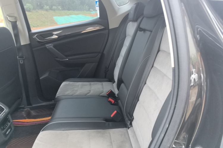 Used Volkswagen Tayron X 2020 330TSI Two-Wheel Drive Luxury Smart Connectivity Version Left Rear Seat