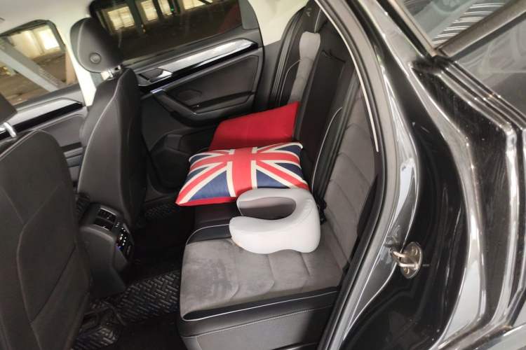 Used Volkswagen Tayron X 2020 330TSI Two-Wheel Drive Luxury Smart Connectivity Version Left Rear Seat