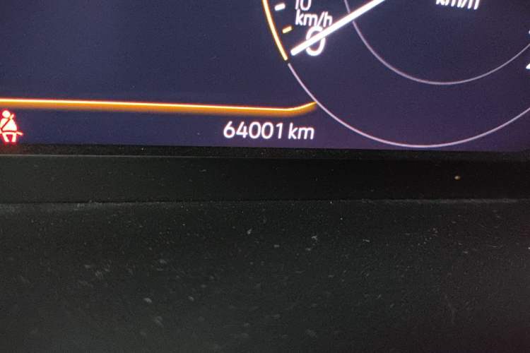 Used Volkswagen Tayron X 2020 330TSI Two-Wheel Drive Luxury Smart Connectivity Version Odometer Close Up
