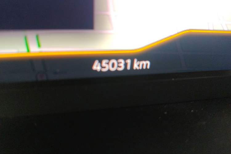 Used Volkswagen Tayron X 2020 330TSI Two-Wheel Drive Luxury Smart Connectivity Version Odometer Close Up