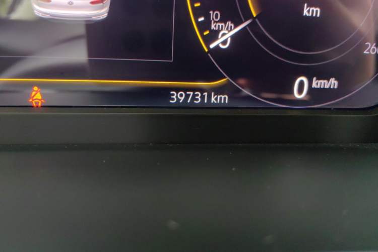 Used Volkswagen Tayron X 2020 330TSI Two-Wheel Drive Luxury Smart Connectivity Version Odometer Close Up