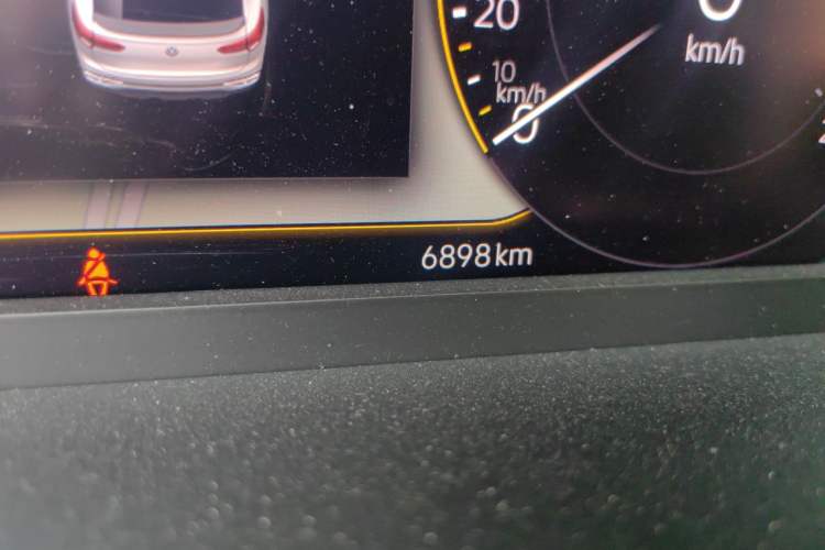 Used Volkswagen Tayron X 2020 330TSI Two-Wheel Drive Luxury Smart Connectivity Version Odometer Close Up