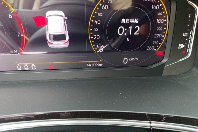 Used Volkswagen Tayron X 2020 330TSI Two-Wheel Drive Luxury Smart Connectivity Version Odometer Close Up