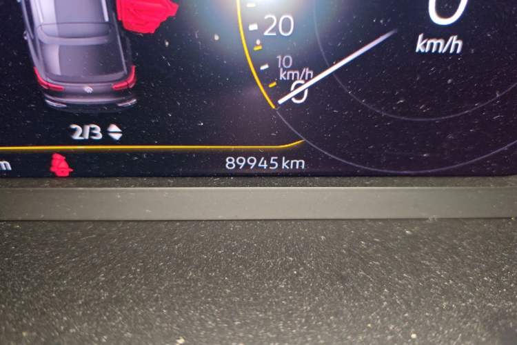 Used Volkswagen Tayron X 2020 330TSI Two-Wheel Drive Luxury Smart Connectivity Version Odometer Close Up
