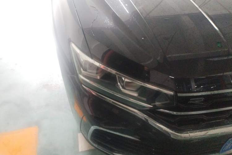 Used Volkswagen Tayron X 2020 330TSI Two-Wheel Drive Luxury Smart Connectivity Version Right Front Headlight