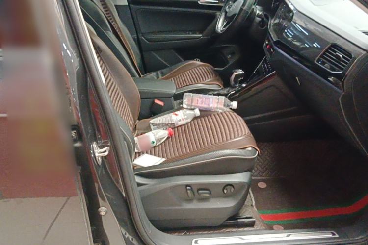Used Volkswagen Tayron X 2020 330TSI Two-Wheel Drive Luxury Smart Connectivity Version Right Front Seat
