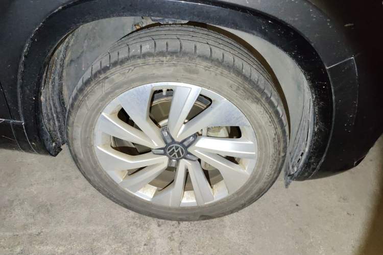 Used Volkswagen Tayron X 2020 330TSI Two-Wheel Drive Luxury Smart Connectivity Version Right Front Wheel Hub