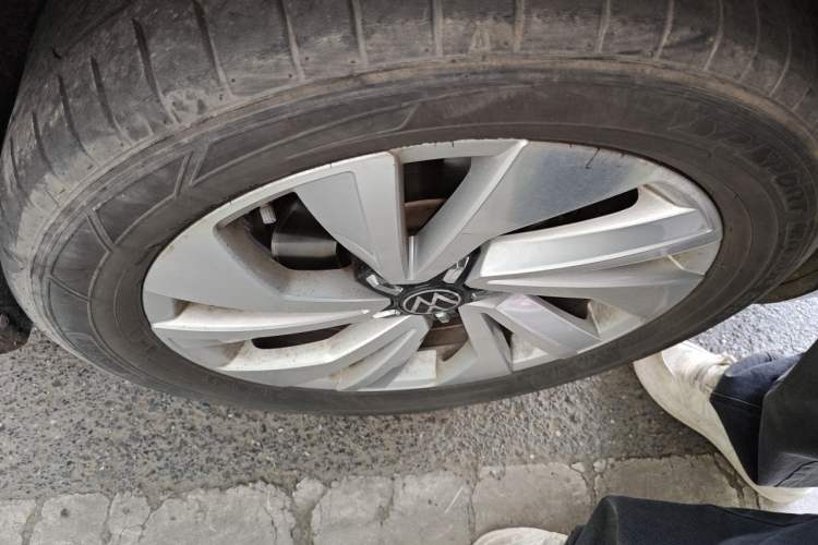 Used Volkswagen Tayron X 2020 330TSI Two-Wheel Drive Luxury Smart Connectivity Version Right Front Wheel Hub