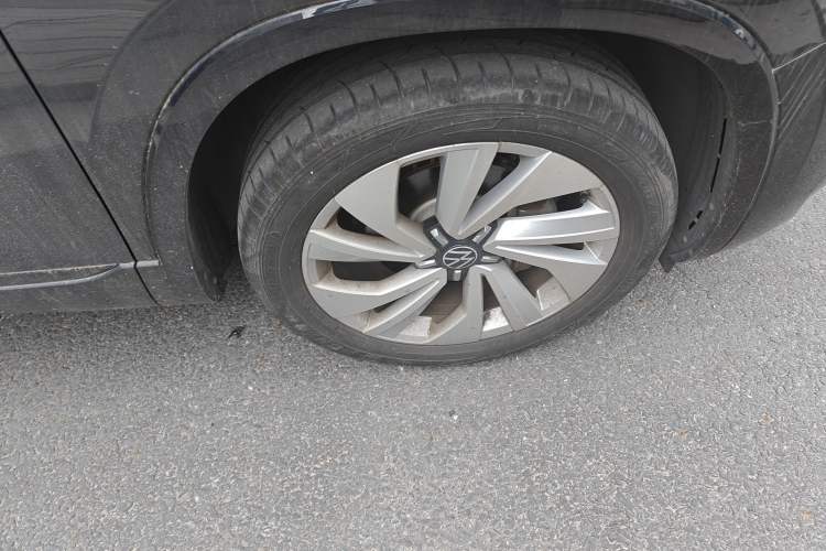 Used Volkswagen Tayron X 2020 330TSI Two-Wheel Drive Luxury Smart Connectivity Version Right Front Wheel Hub