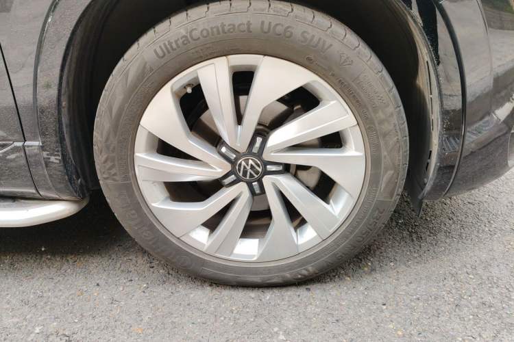 Used Volkswagen Tayron X 2020 330TSI Two-Wheel Drive Luxury Smart Connectivity Version Right Front Wheel Hub
