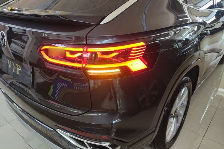 Used Volkswagen Tayron X 2020 330TSI Two-Wheel Drive Luxury Smart Connectivity Version Right Rear Taillight