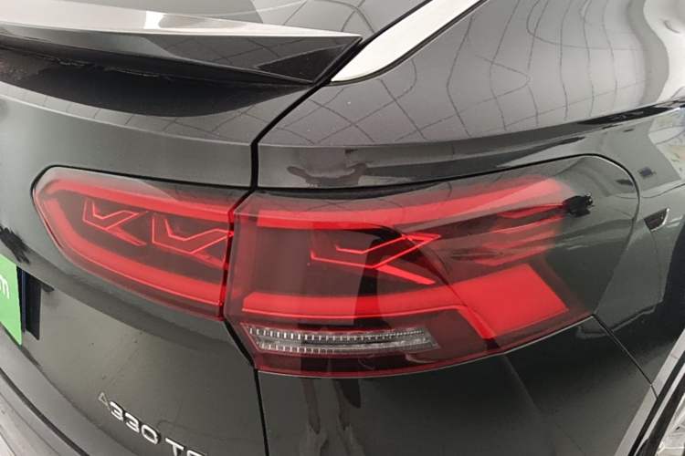 Used Volkswagen Tayron X 2020 330TSI Two-Wheel Drive Luxury Smart Connectivity Version Right Rear Taillight
