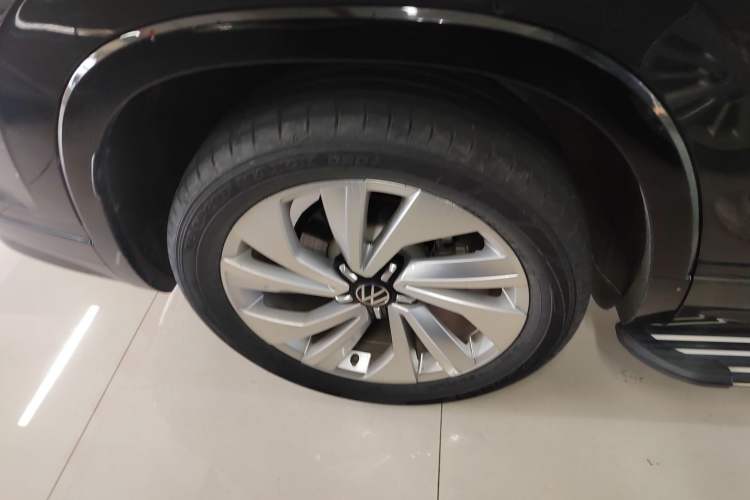 Used Volkswagen Tayron X 2020 330TSI Two-Wheel Drive Luxury Smart Connectivity Version Right Rear Wheel Hub
