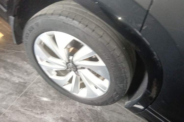 Used Volkswagen Tayron X 2020 330TSI Two-Wheel Drive Luxury Smart Connectivity Version Right Rear Wheel Hub