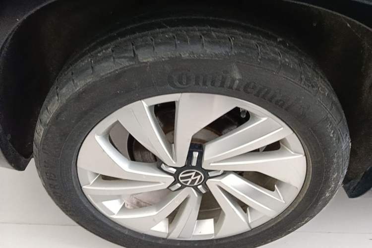 Used Volkswagen Tayron X 2020 330TSI Two-Wheel Drive Luxury Smart Connectivity Version Right Rear Wheel Hub