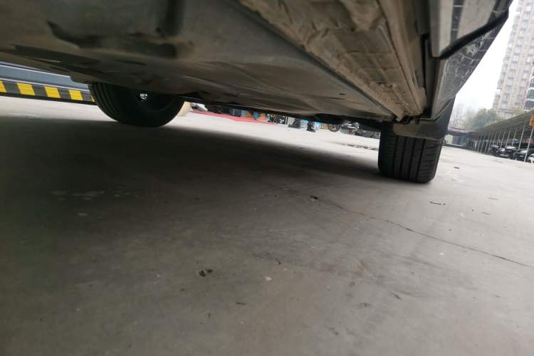 Used Volkswagen Tayron X 2020 380TSI Four-Wheel Drive Flagship Smart Connectivity Version Right Side Sill