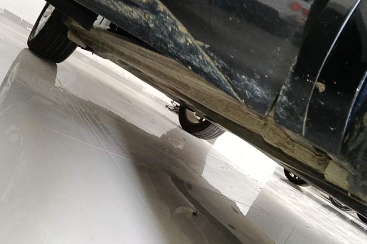 Used Volkswagen Tayron X 2020 330TSI Two-Wheel Drive Luxury Smart Connectivity Version Right Side Sill