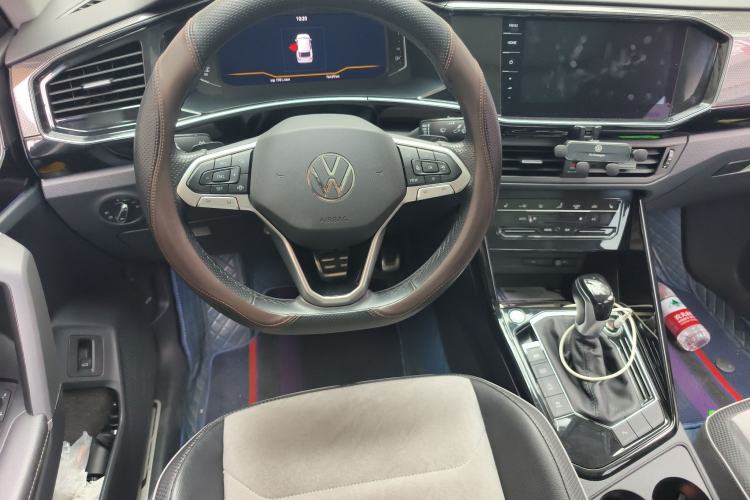 Used Volkswagen Tayron X 2020 330TSI Two-Wheel Drive Luxury Smart Connectivity Version Steering Wheel