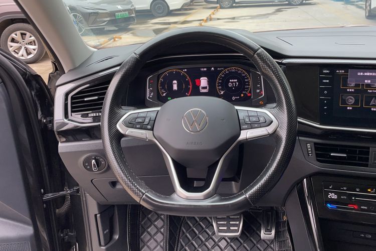 Used Volkswagen Tayron X 2020 330TSI Two-Wheel Drive Luxury Smart Connectivity Version Steering Wheel