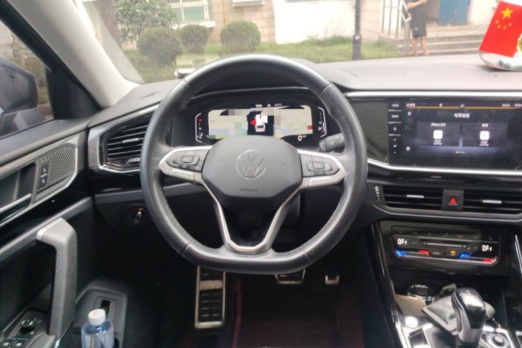 Used Volkswagen Tayron X 2020 330TSI Two-Wheel Drive Luxury Smart Connectivity Version Steering Wheel