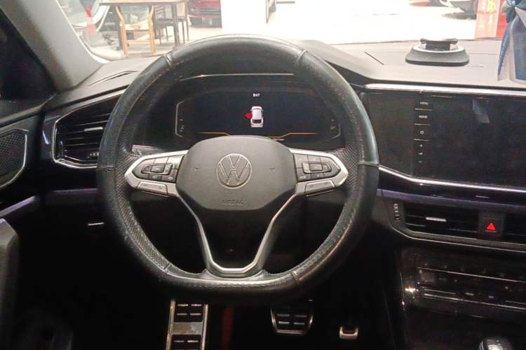 Used Volkswagen Tayron X 2020 330TSI Two-Wheel Drive Luxury Smart Connectivity Version Steering Wheel