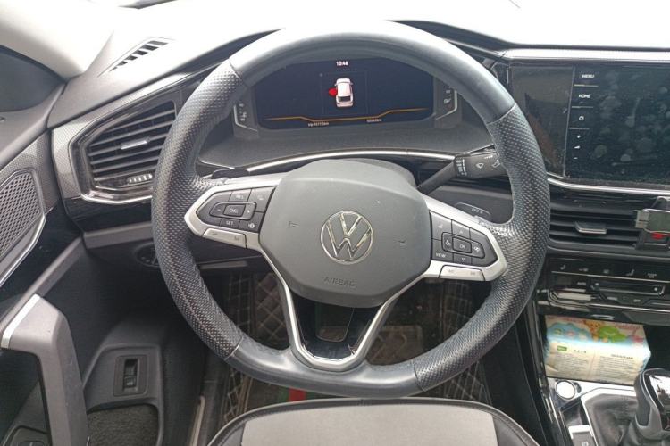 Used Volkswagen Tayron X 2020 330TSI Two-Wheel Drive Luxury Smart Connectivity Version Steering Wheel