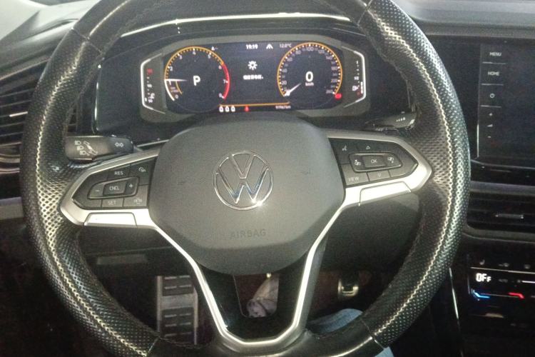 Used Volkswagen Tayron X 2020 330TSI Two-Wheel Drive Luxury Smart Connectivity Version Steering Wheel