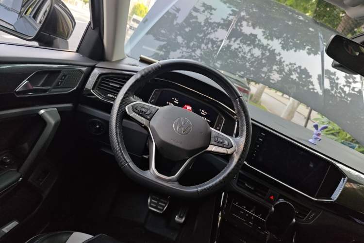 Used Volkswagen Tayron X 2020 330TSI Two-Wheel Drive Luxury Smart Connectivity Version Steering Wheel