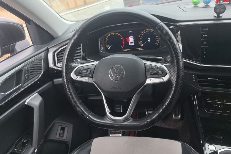 Used Volkswagen Tayron X 2020 330TSI Two-Wheel Drive Luxury Smart Connectivity Version Steering Wheel