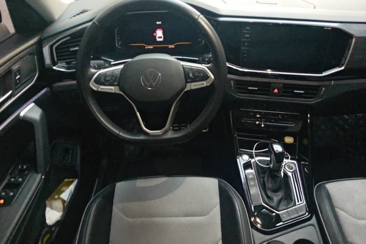 Used Volkswagen Tayron X 2020 330TSI Two-Wheel Drive Luxury Smart Connectivity Version Steering Wheel