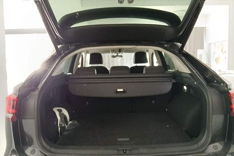 Used Volkswagen Tayron X 2020 330TSI Two-Wheel Drive Luxury Smart Connectivity Version Trunk