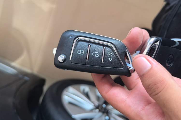 Used Volkswagen Tayron X 2020 330TSI Two-Wheel Drive Luxury Smart Connectivity Version Vehicle Key