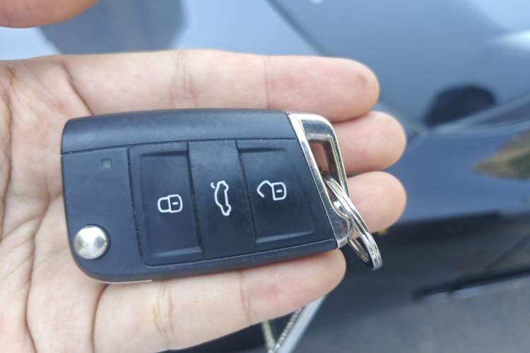 Used Volkswagen Tayron X 2020 330TSI Two-Wheel Drive Luxury Smart Connectivity Version Vehicle Key
