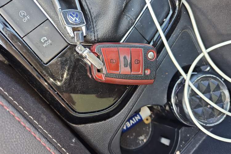 Used Volkswagen Tayron X 2020 330TSI Two-Wheel Drive Luxury Smart Connectivity Version Vehicle Key