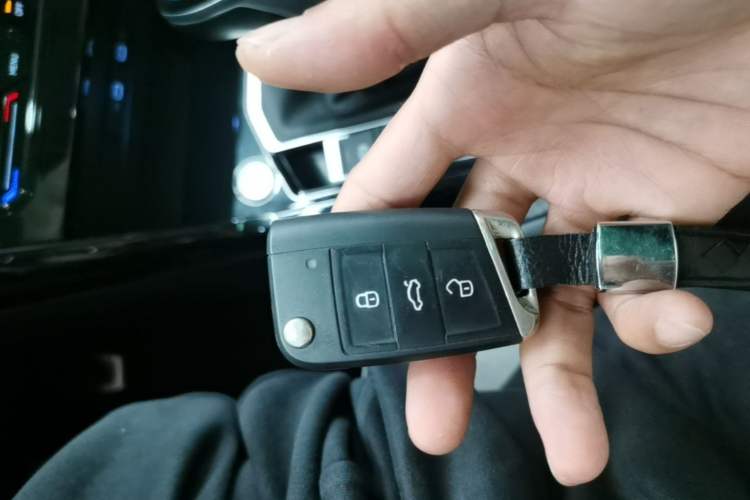 Used Volkswagen Tayron X 2020 330TSI Two-Wheel Drive Luxury Smart Connectivity Version Vehicle Key