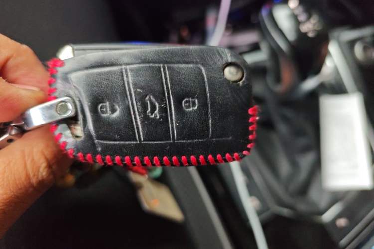 Used Volkswagen Tayron X 2020 330TSI Two-Wheel Drive Luxury Smart Connectivity Version Vehicle Key