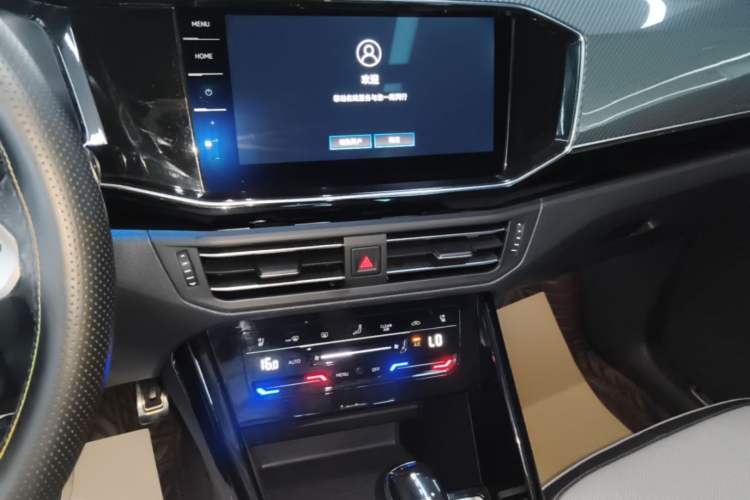 Used Volkswagen Tayron X 2020 380TSI Four-Wheel Drive Prestige Connected Version Audio And AC Panel