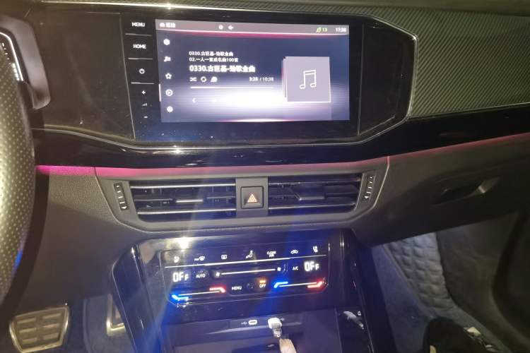 Used Volkswagen Tayron X 2020 380TSI Four-Wheel Drive Dynamic Connect Edition Audio And AC Panel