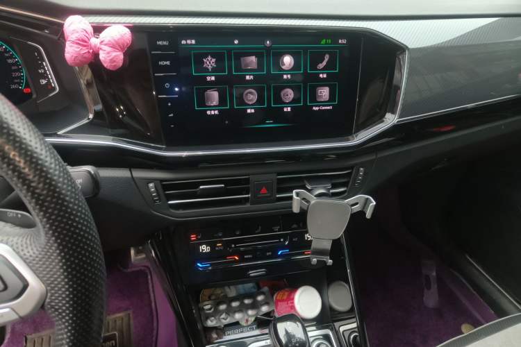 Used Volkswagen Tayron X 2020 380TSI Four-Wheel Drive Flagship Smart Connectivity Version Audio And AC Panel