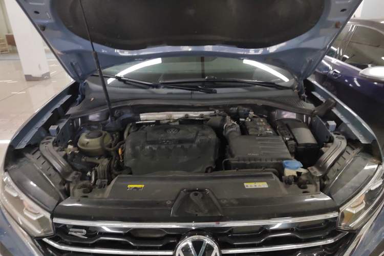Used Volkswagen Tayron X 2020 330TSI Two-Wheel Drive Luxury Smart Connectivity Version Engine Bay
